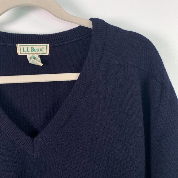 LL Bean Mens Tall Pure Lambswool Navy Blue V-neck Cardigan Sweater XL - Picture 3 of 6